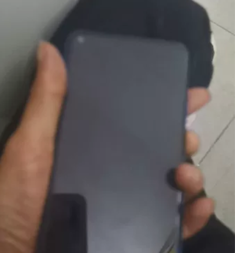 华为荣耀v20 6+128 麒麟98...