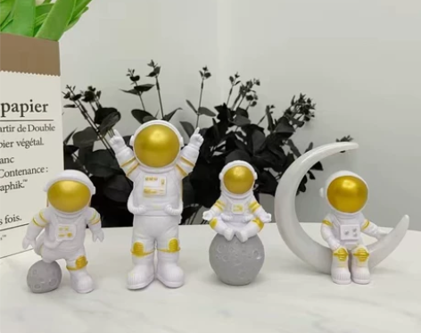 【3个亏本包邮带走】宇航员车载摆件小太空人...