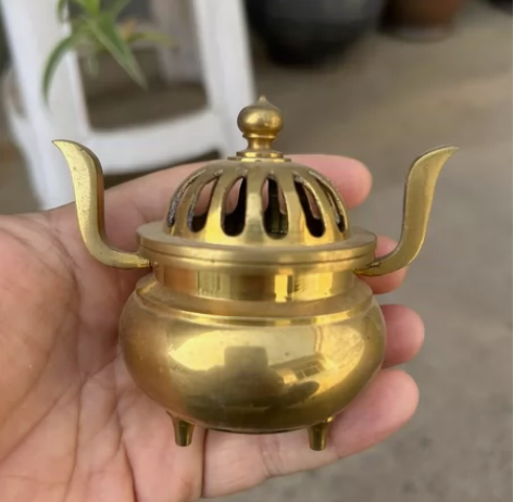 鎏金熏炉,品相完好,做工精美,尺寸请参考手...