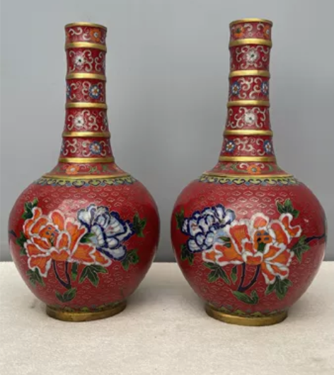 馆藏珍品——【铜珐琅彩花开富贵春瓶】 旧藏...