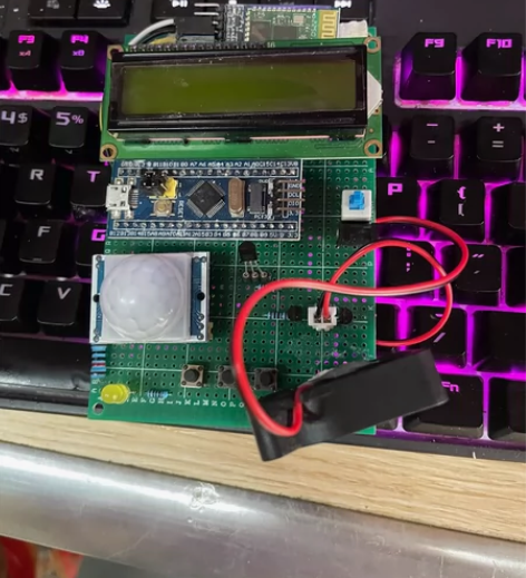 基于stm32的智能风扇,刚答辩完,有红外...