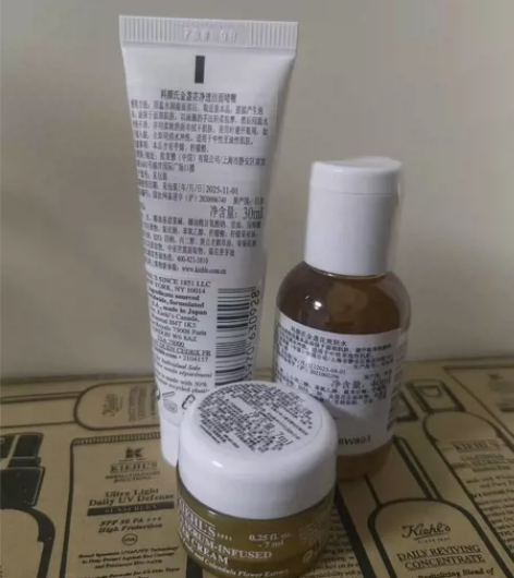 科颜氏商场专柜正品旅行小样，金盏花洁面啫喱...