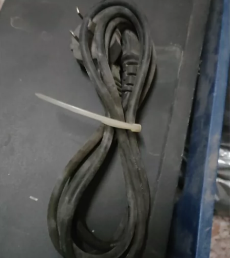 电源线,电脑线,显示屏线,全新,以未拆封的...