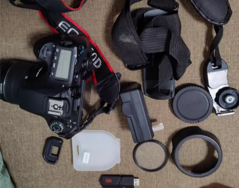 佳能60d 18-55 三角包+16G卡+...