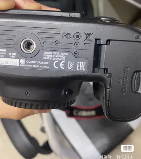 自用佳能70d单反套机，配备18-200焦...