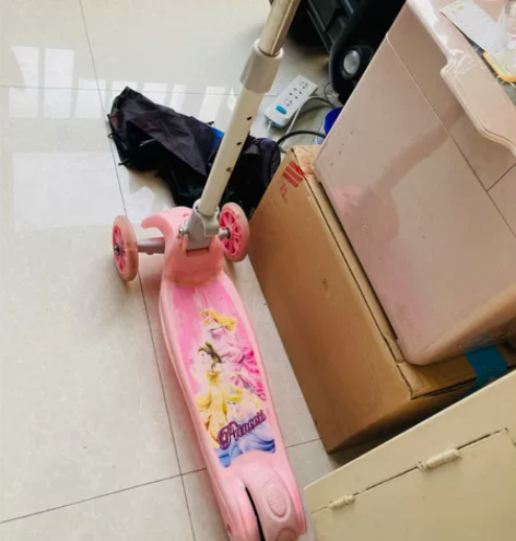 儿童滑板。岳麓区钰龙佳园自提 感兴趣的话点...