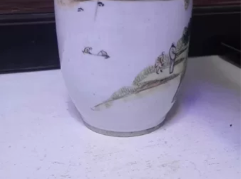 名家山水人物花瓶，包老包真有缺 感兴趣的话...