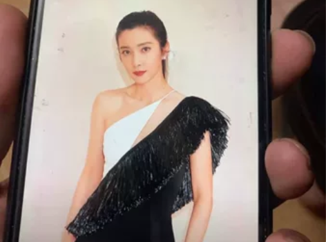 华为畅享9plus,屏幕有瑕疵。后盖烂了。...